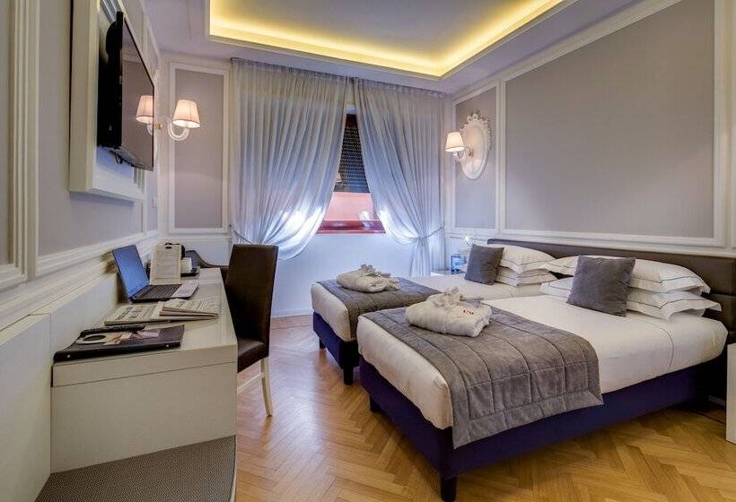 Classic Room, Grande Albergo Roma