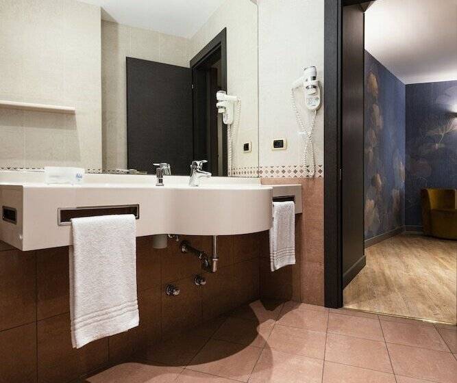 اتاق استاندارد, Mokinba Hotels King