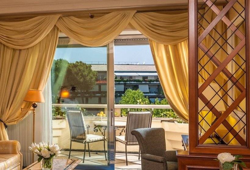 اتاق خانوادگی, Rome Cavalieri A Waldorf Astoria