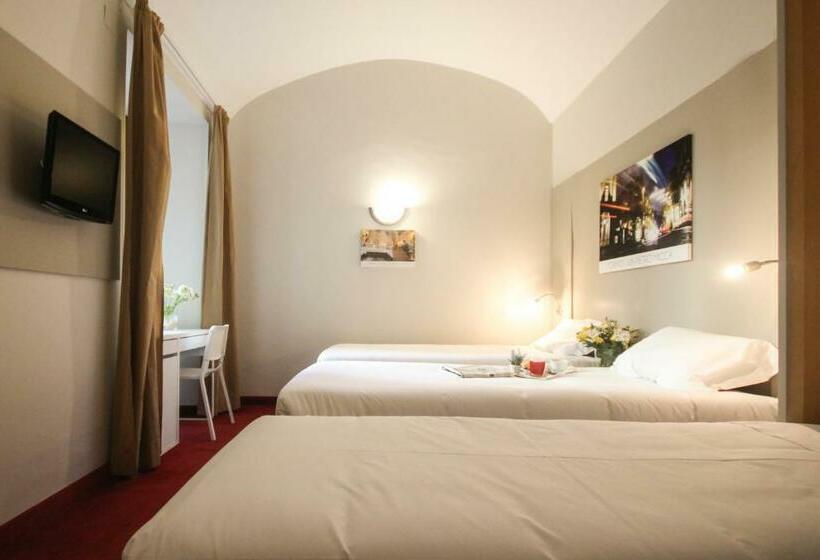 Номер Стандарт Трехместный, Green Class Hotel Astoria