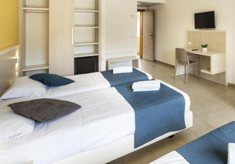 4인용 수피리어 룸, Cdshotels Terrasini   Città Del Mare