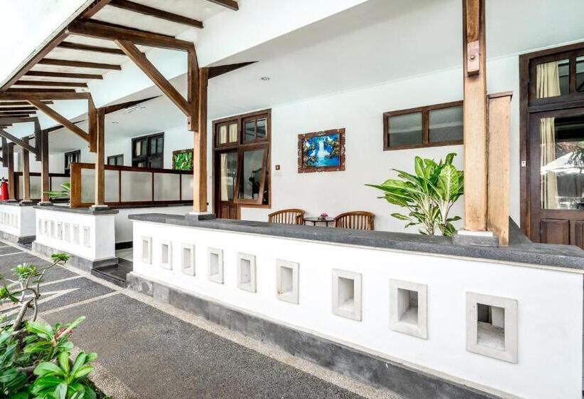 Номер Deluxe Вид на Бассейн, Inna Bali Heritage