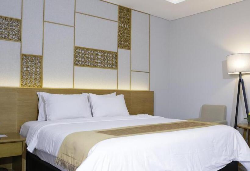 バルコニー付きデラックスルーム, Patra Semarang Hotel & Convention