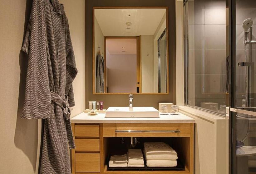 Номер Deluxe, Miyako Hotel Hakata