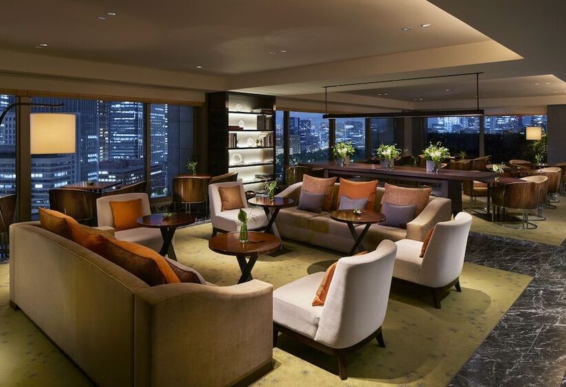 Номер Клуб, Palace Hotel Tokyo