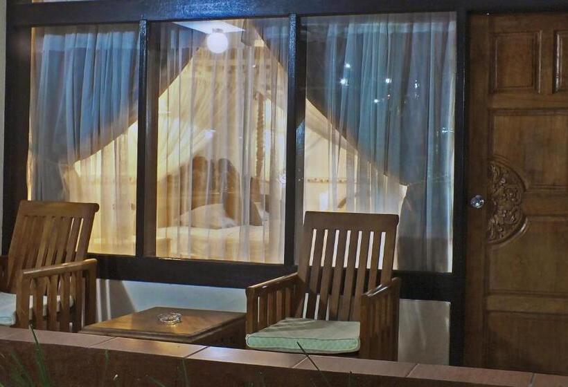 Номер Deluxe, Palm Beach Hotel Bali