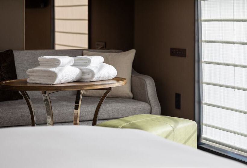 Номер Deluxe, The Celestine Ginza