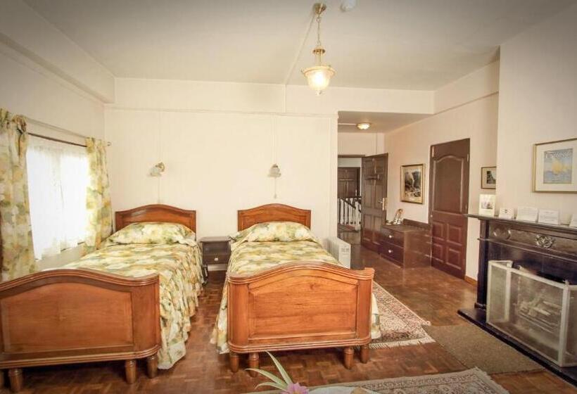 Номер Superior, Windamere Hotel   A Colonial Heritage