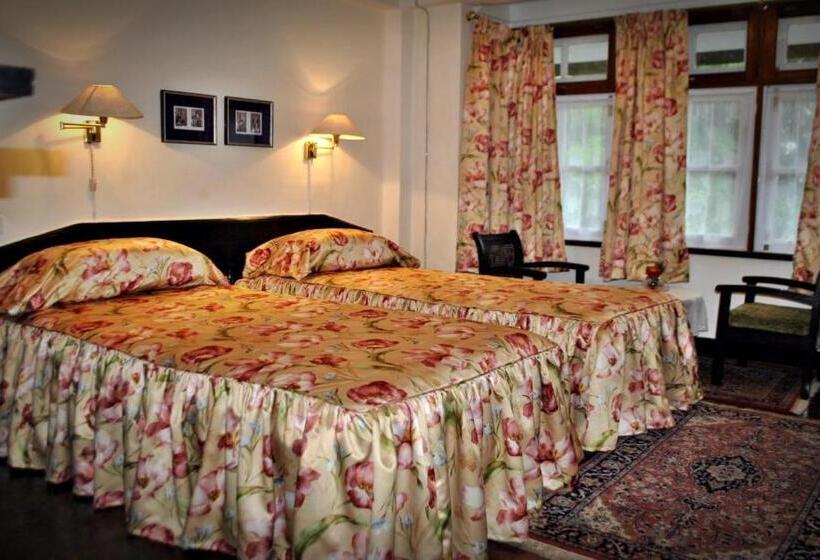 Номер Стандарт, Windamere Hotel   A Colonial Heritage