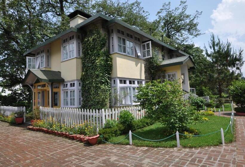 Номер Стандарт, Windamere Hotel   A Colonial Heritage