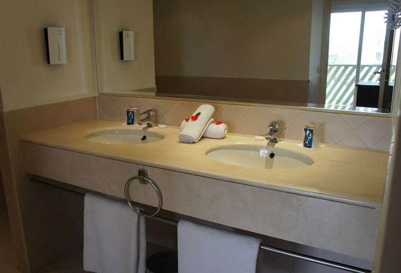 Standard Bungalow, Kennedy Hospitality Resort