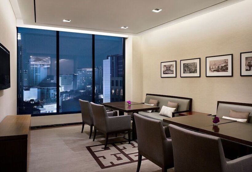 Люкс Клуб, Westin Josun Seoul