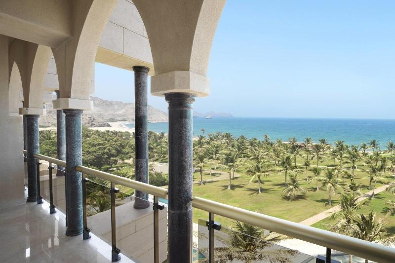 Президентский Люкс, Al Bustan Palace, A Ritzcarlton