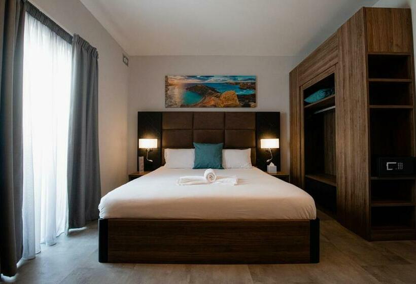 اتاق استاندارد با چشم‌انداز, Pebbles Resort
