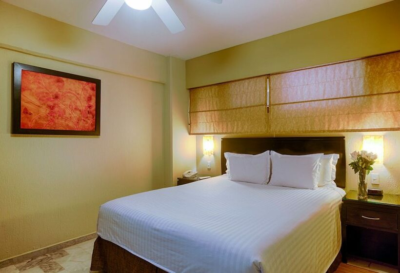 Perhehuone, Barcelo Puerto Vallarta  All Inclusive