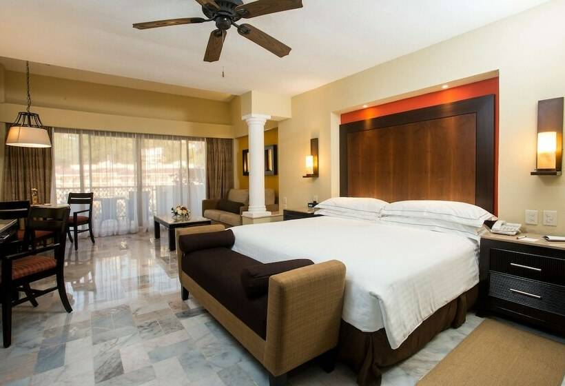 Deluxe-sviitti, Barcelo Puerto Vallarta  All Inclusive