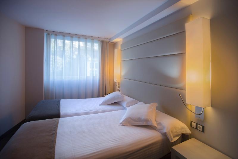 Номер Deluxe, Kimpton De Witt Amsterdam, An Ihg