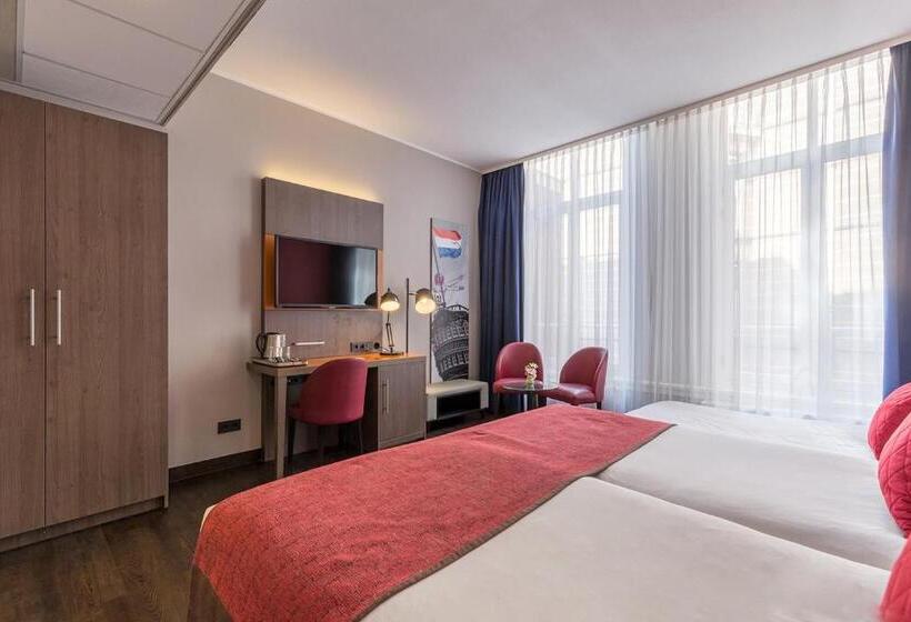 Трехместный Номер Superior, Leonardo Hotel Amsterdam City Center