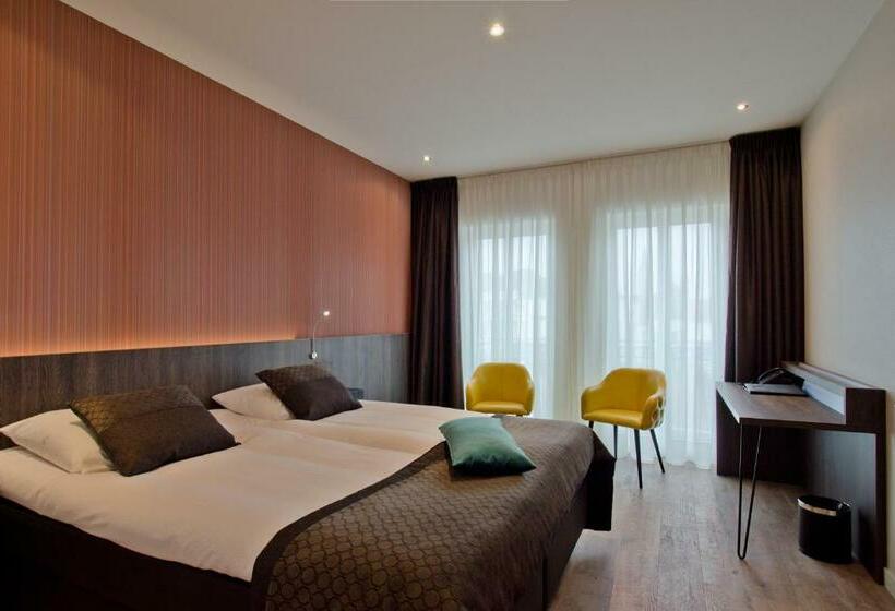 Номер Стандарт, Roermond