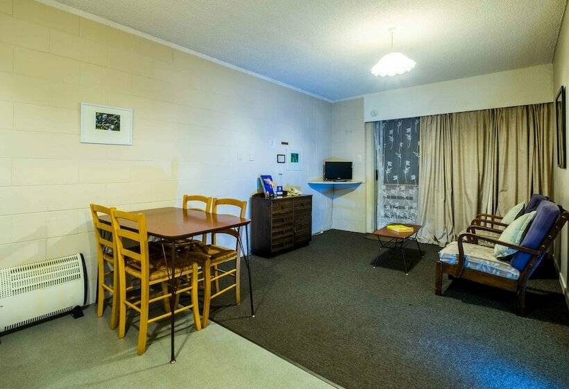 Апартаменты 1 Спальня, Claudelands Motel