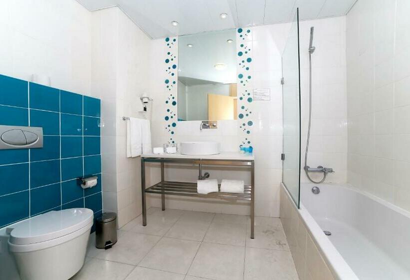 Habitación Estándar, Praia