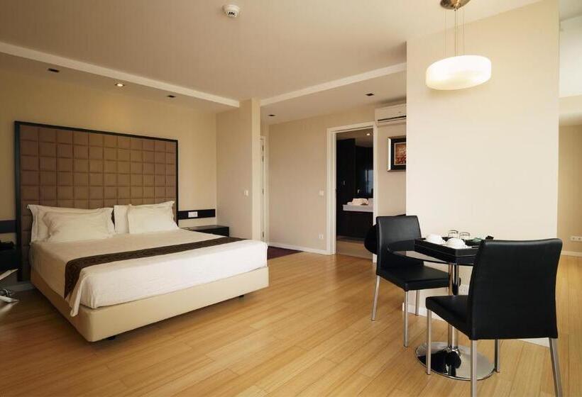 سوییت, Sweet Atlantic Hotel & Spa