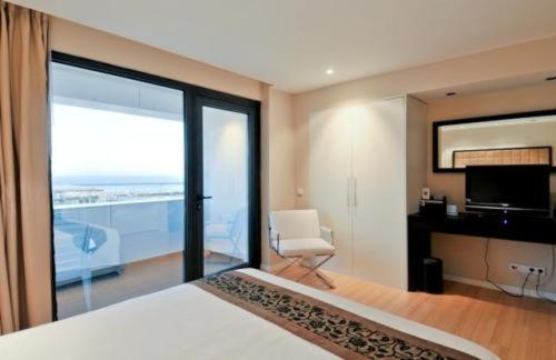 سوییت, Sweet Atlantic Hotel & Spa