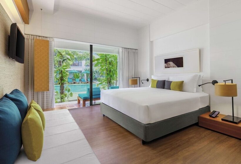디럭스 룸, Doubletree By Hilton Phuket Banthai Resort
