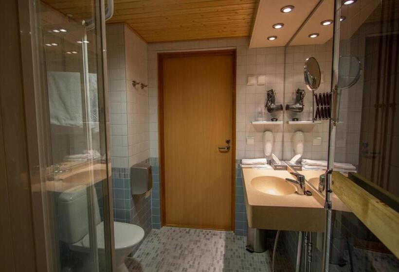스위트, Economy Hotel Savonia