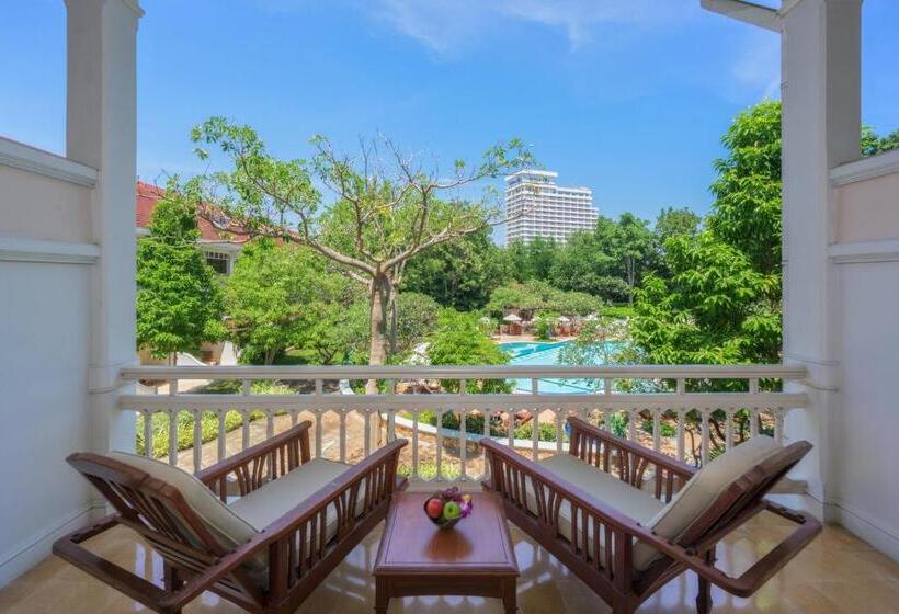 Номер Deluxe Кровать Кинг, Centara Grand Beach Resort & Villas Hua Hin