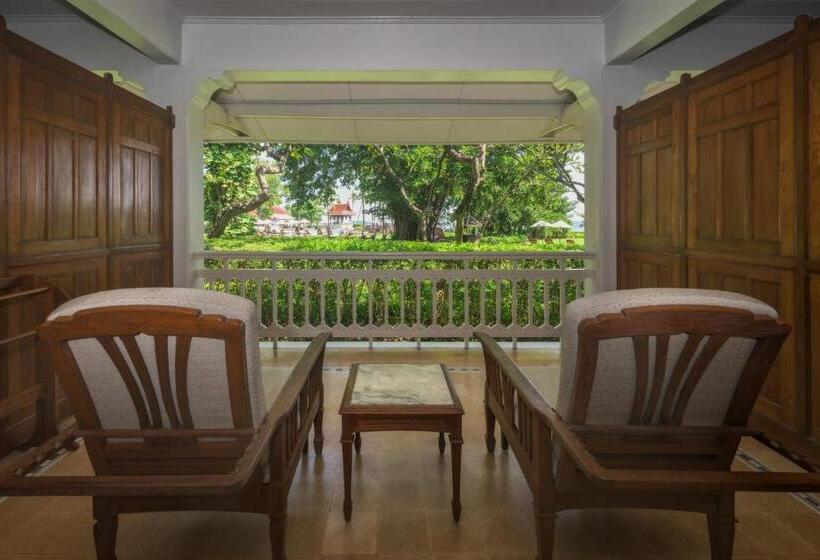 Номер Deluxe Кровать Кинг, Centara Grand Beach Resort & Villas Hua Hin
