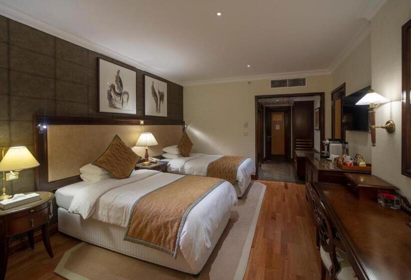 Chambre Triple Standard, The Oberoi Madina المدينة أوبروي
