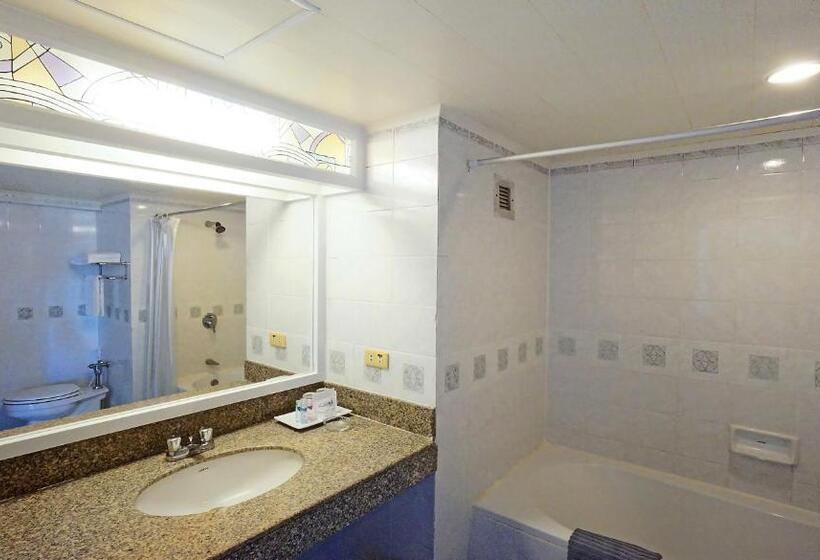 Номер Deluxe Вид на Море, Pattaya Park Beach Resort
