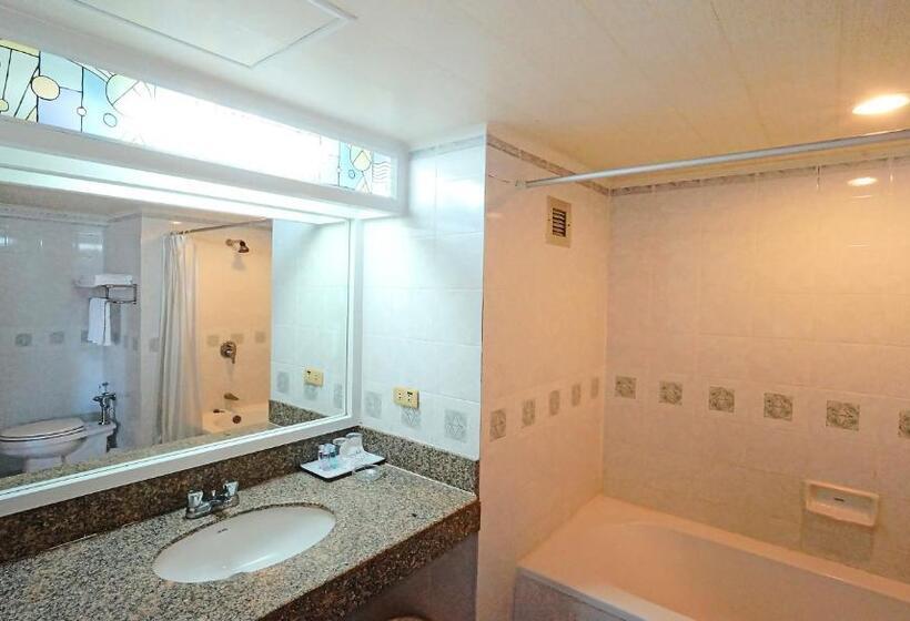 Quarto Estandar, Pattaya Park Beach Resort