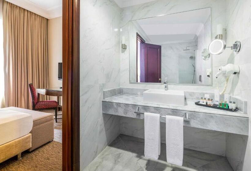 سوییت جونیور, Celik Palace Convention Center Thermal Spa
