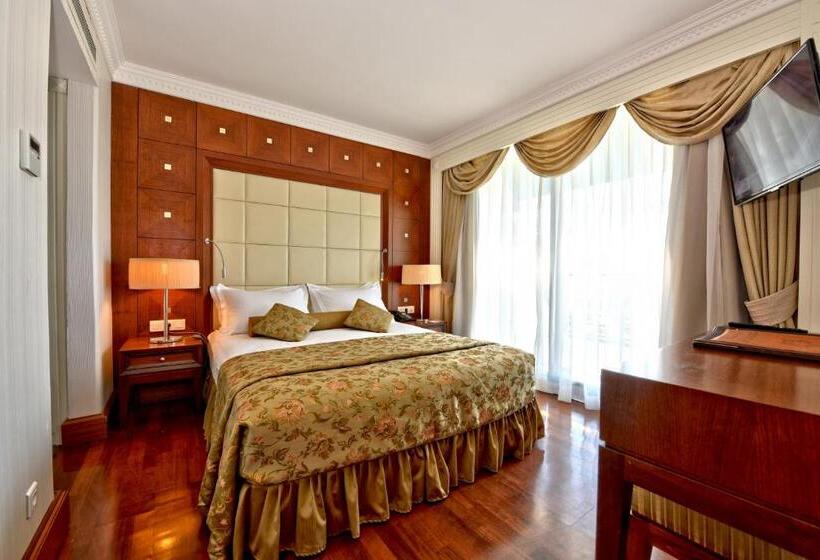 オーシャンビュースイート, Side Star Elegance Hotel   Ultra All Inclusive