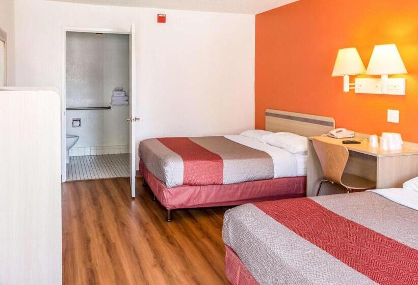 Четырехместный Номер Стандарт, Motel 6bakersfield, Ca  Convention Center