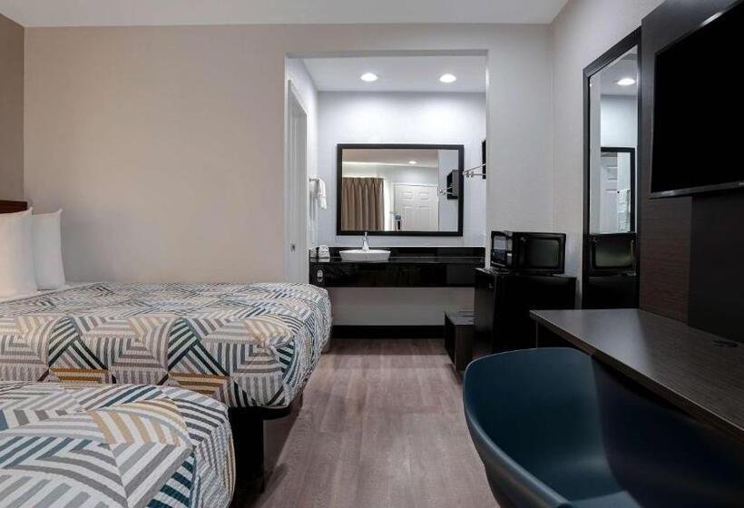 디럭스 4인 룸, Motel 6eureka, Ca Redwood Coast