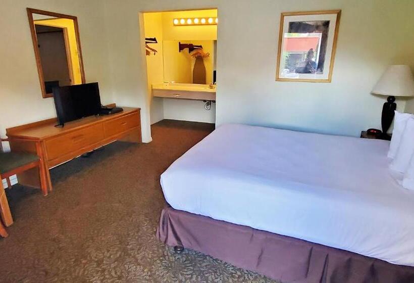 Номер Стандарт, Magnuson Hotel Ely