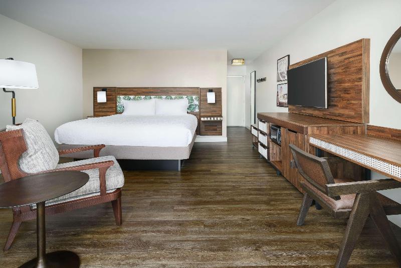 חדר סטנדרט נוף לבריכה, Hampton Inn Key West Fl