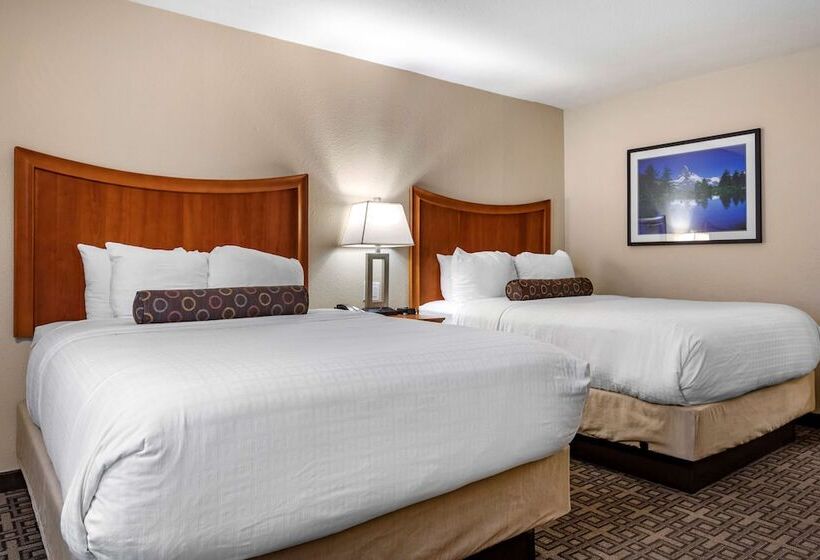 Номер Стандарт 2 Двуспальные Кровати, Best Western Swiss Clock Inn