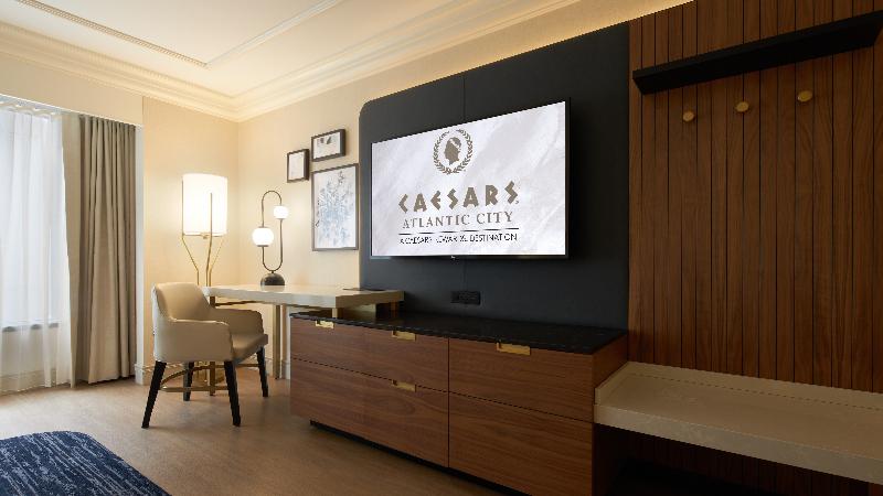 Номер Deluxe, Caesars Atlantic City Resort & Casino