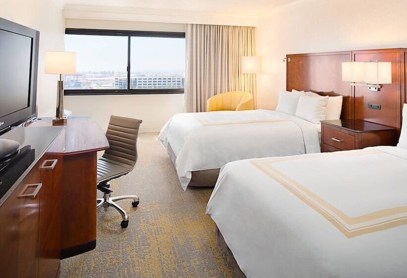 带2个双人床的标准工作室, Los Angeles Marriott Burbank Airport