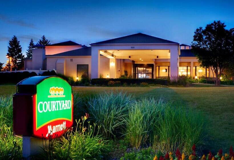 Люкс, Courtyard Chicago Deerfield