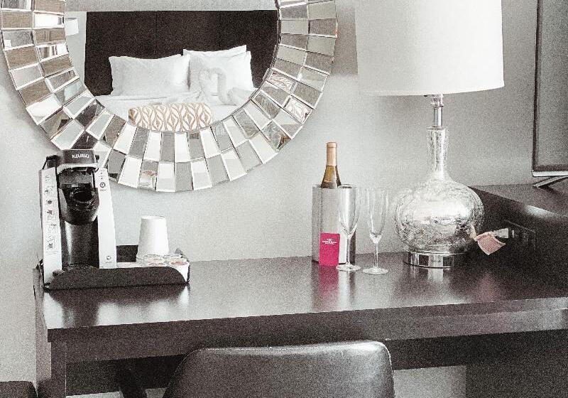 Suite m. Hydromassage, Crowne Plaza Chicago Sw   Burr Ridge, An Ihg