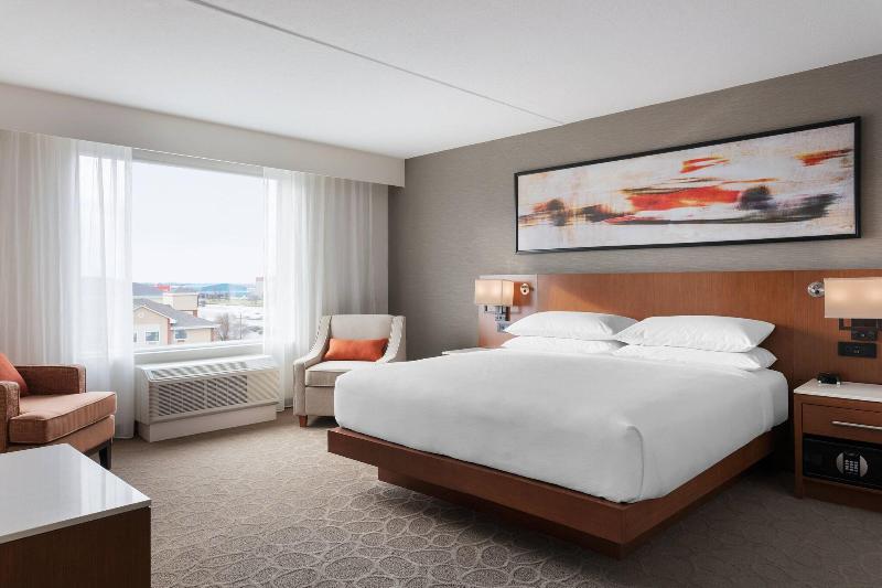 Стандартный Номер Кровать Кинг, Delta Hotels By Marriott   Indianapolis Airport