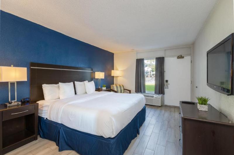 Büyük Çift Kişilik Yataklı Süit, Developer Inn Orlando North, A Baymont By Wyndham