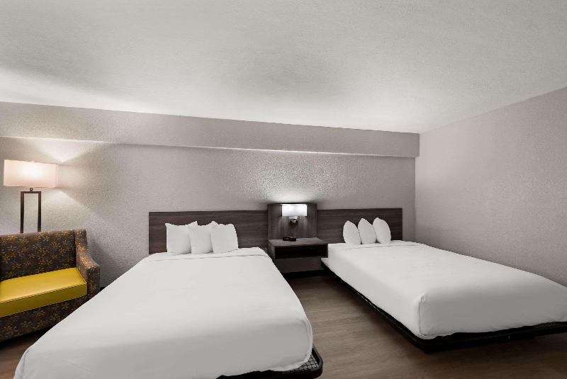 Номер Executive, Inn At Fox Chase   Bw Premier Collection