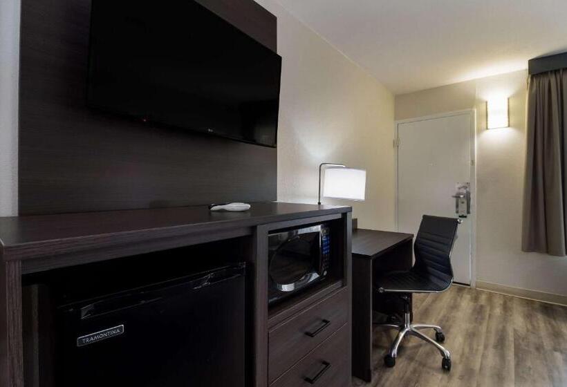 Номер Стандарт 2 Двуспальные Кровати, Quality Inn Coliseum