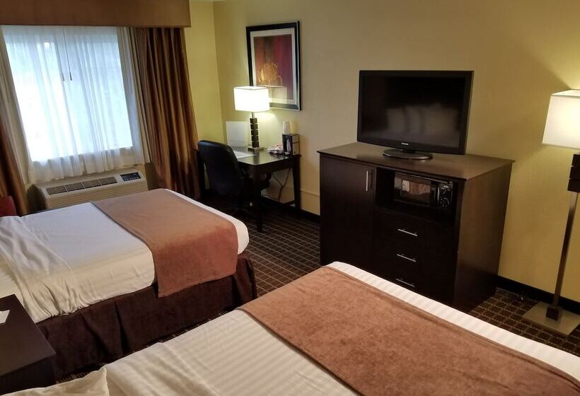 스탠다드 룸 더블 침대 2개, Quality Inn & Suites Morgantown   University Area